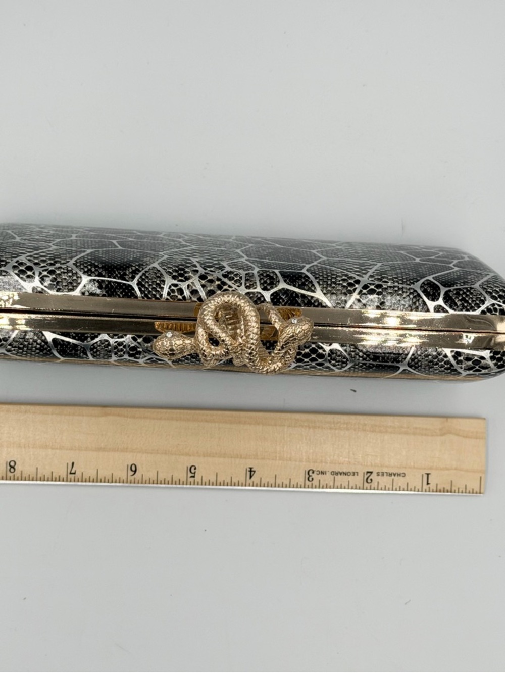 Elegant Metallic Snake-Pattern Clutch with Gold Snake Closure - Picture 7 of 8